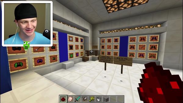 UnspeakablePlays - This Redstone House Will Blow Your Mind!