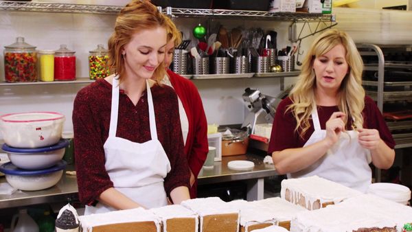 Holiday Cookie Builds - Main Street Winter Wonderland