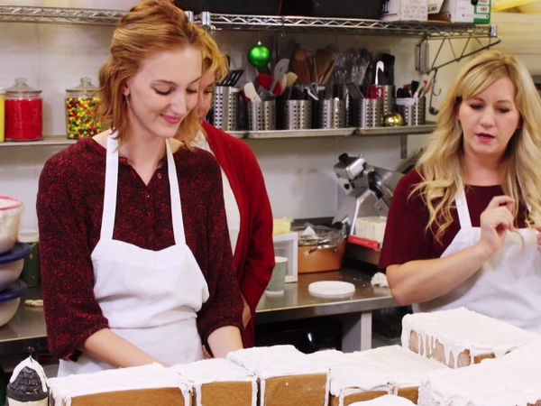 Holiday Cookie Builds - Main Street Winter Wonderland