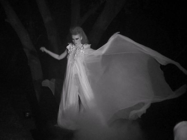 America's Next Top Model - The Girl Who Took a Shot in the Dark