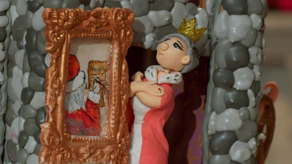 Holiday Gingerbread Showdown - Naughty or Nice