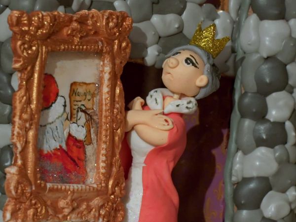Holiday Gingerbread Showdown - Naughty or Nice