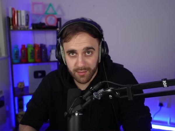 Futcrunch - I Spent $1,000 Beating FIFA