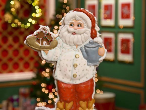 Holiday Gingerbread Showdown - Santa's Day Off