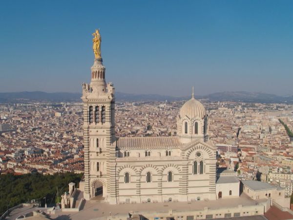 Iconic Landmarks - Notre-Dame de la Garde: A Symbol on the Edge