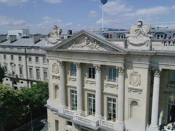 Iconic Landmarks - Hotel de Crillon: The Renaissance of a Paris Landmark