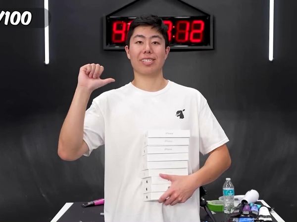 ZHC - I Customized 100 iPhones