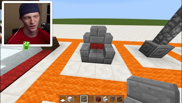 UnspeakablePlays - Giant Iron Golem / Minecraft Decorations