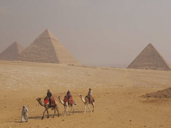 Inside Pyramids - Episodio 1