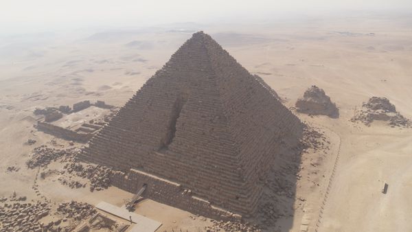 Inside Pyramids - Episodio 4