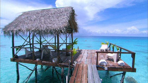 Green Paradise - French Polynesia: Blue Lagoon