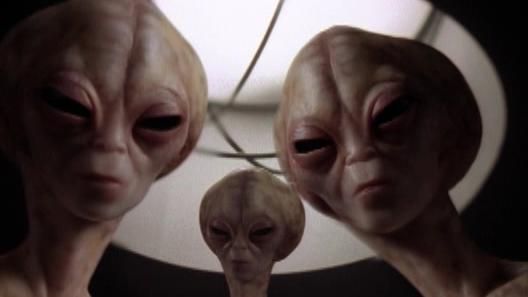 The Outer Limits: 1995 - Beyond The Veil