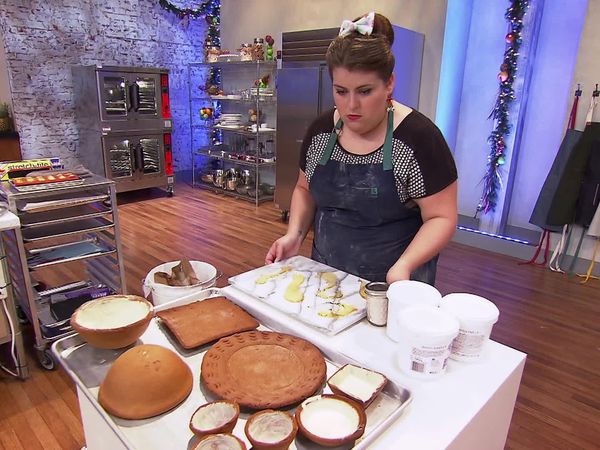 Holiday Baking Championship - Gingerbread Worlds