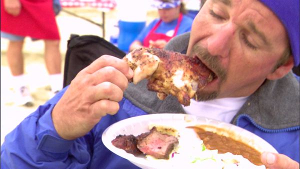 BBQ with Bobby Flay - Extreme BBQ