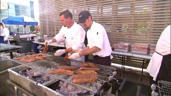 BBQ with Bobby Flay - Wacky 'Cues