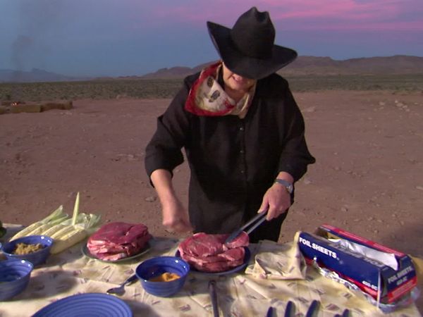 BBQ with Bobby Flay - Beautiful BBQs