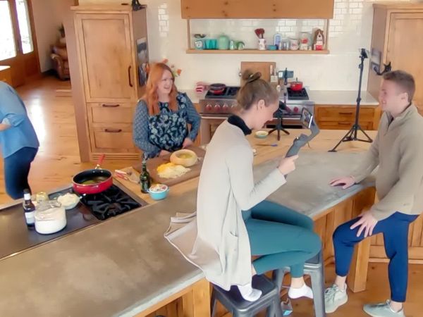 The Pioneer Woman - Home Sweet Home: Super Bowled Over