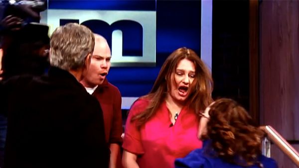 El show de Maury - ¿Mi prometido me engañó con más de 50 mujeres y mi mejor amiga?