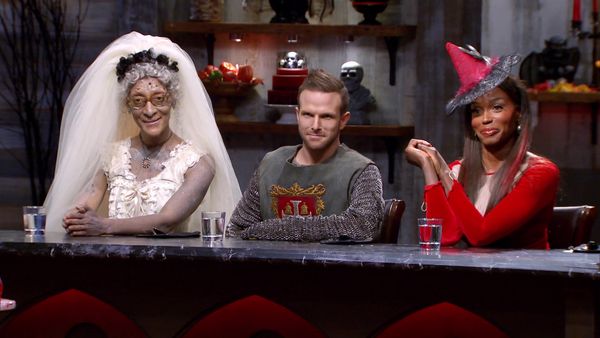Halloween Baking Championship - Filled With Surprises