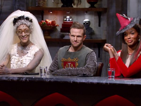 Halloween Baking Championship - Filled With Surprises