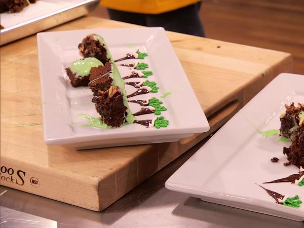Halloween Baking Championship - Monsters, Monsters, Monsters