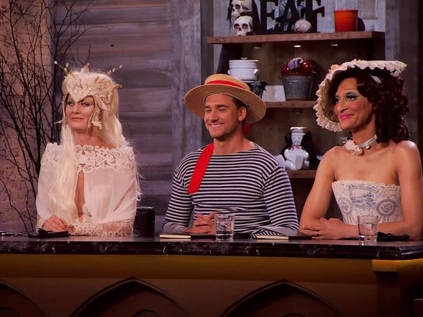 Halloween Baking Championship - Haunted Circus