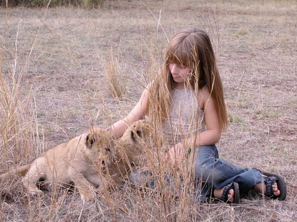 Around the World with Tippi - Tippi and the Lions (South Africa)