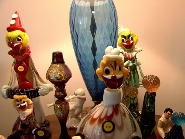 Cash and Cari - Estate Sale Show Down