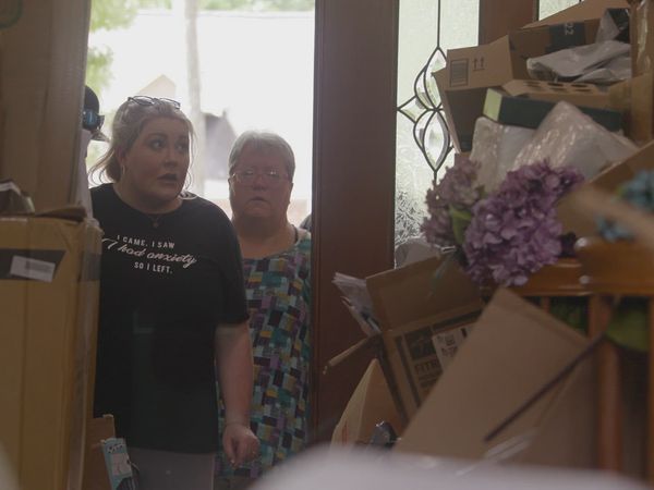 Hoarders - Carmen