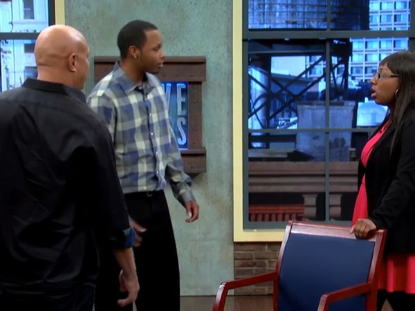 El show de Steve Wilkos en español - Ella dio a luz hace 5 días, ¿soy el padre?