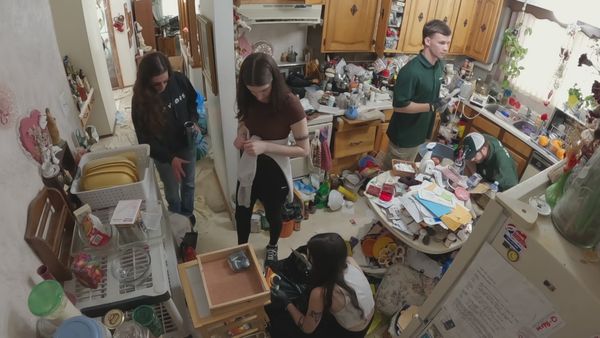 Hoarders - Rosela