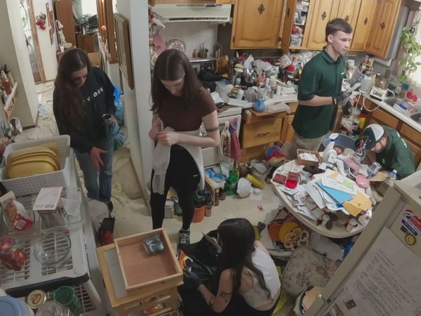 Hoarders - Rosela