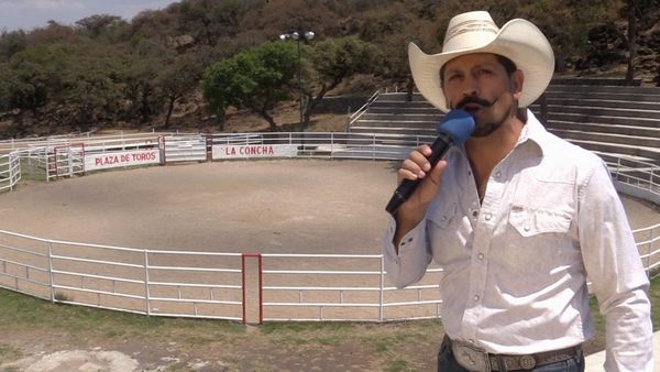 Ahí viene el toro - Rancho El Trebol en La Concha