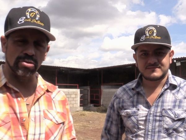 Ahí viene el toro - Rancho Camila en La Monumental
