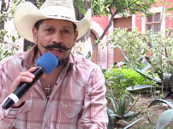 Ahí viene el toro - Toros Tornado en Fiesta de San José de Porto