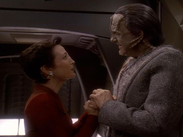 Star Trek: Deep Space Nine - Lazos de Sangre y Agua