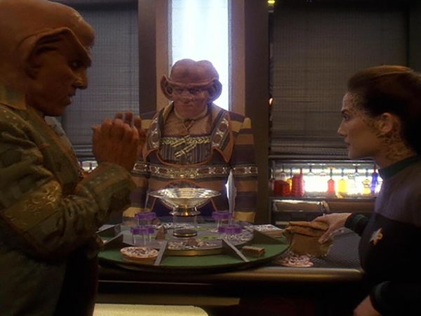 Star Trek: Deep Space Nine - Negocios Como Siempre