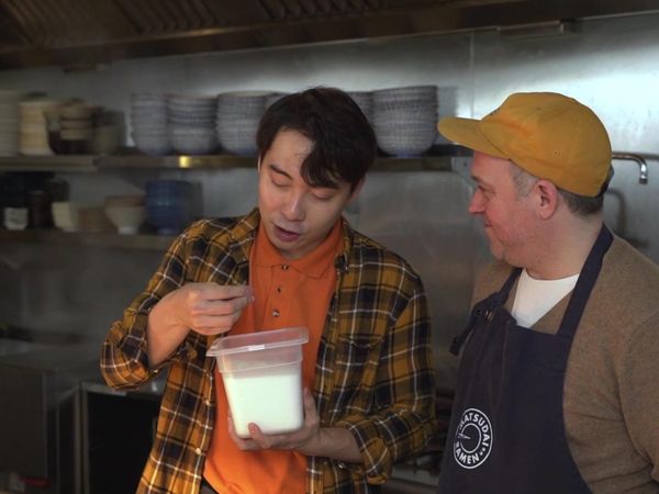 The Uncle Roger Show - Maangchi Kimchi Fried Rice / Jamie Oliver Ramen