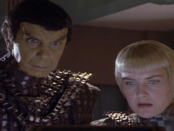 Star Trek: The Next Generation - Redención, Parte II