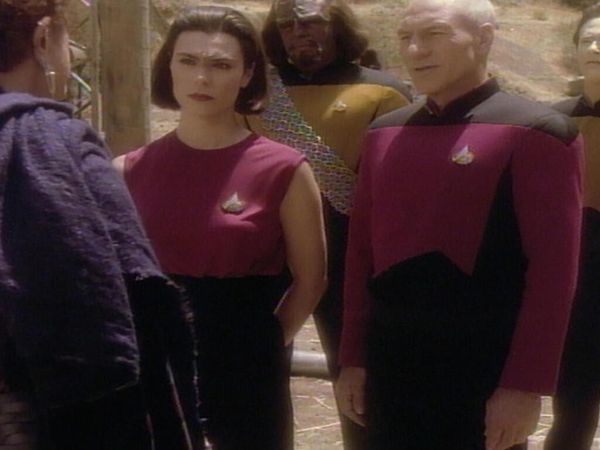 Star Trek: The Next Generation - Alférez Ro