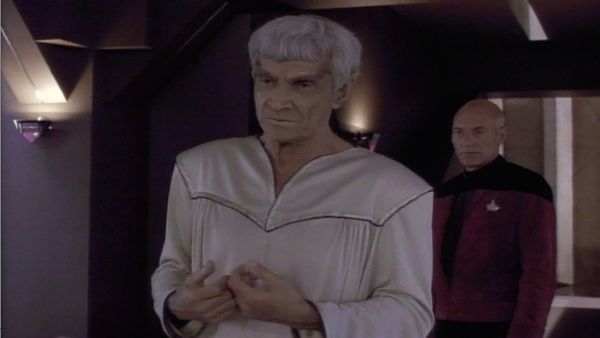 Star Trek: The Next Generation - Unificación, Parte I
