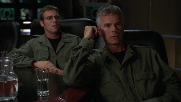 Stargate SG-1 - Between Two Fires