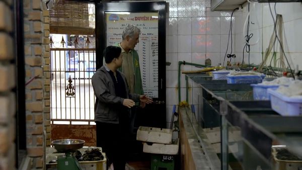 Anthony Bourdain Parts Unknown - Vietnam