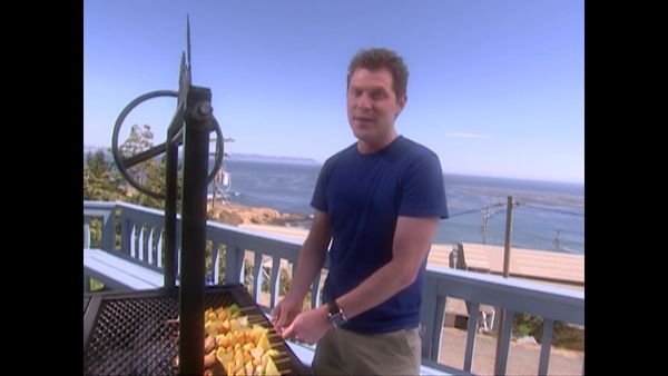 BBQ with Bobby Flay - Smokin' Seafood