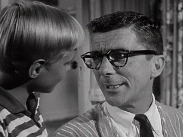 Dennis the Menace - Dennis And The Circular Circumstances