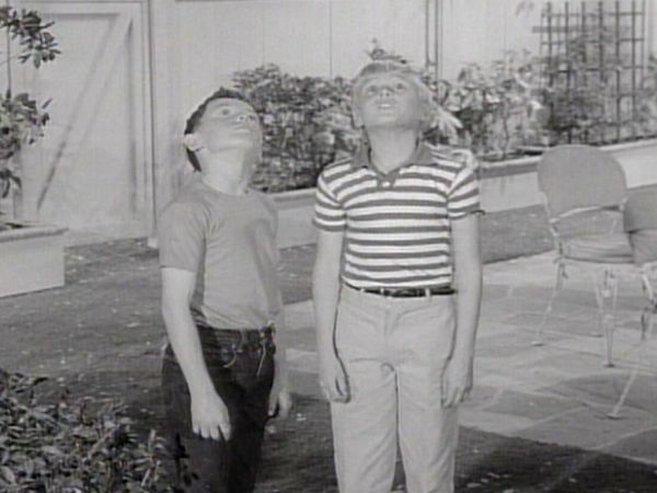 Dennis the Menace - Listen To The Mockingbird
