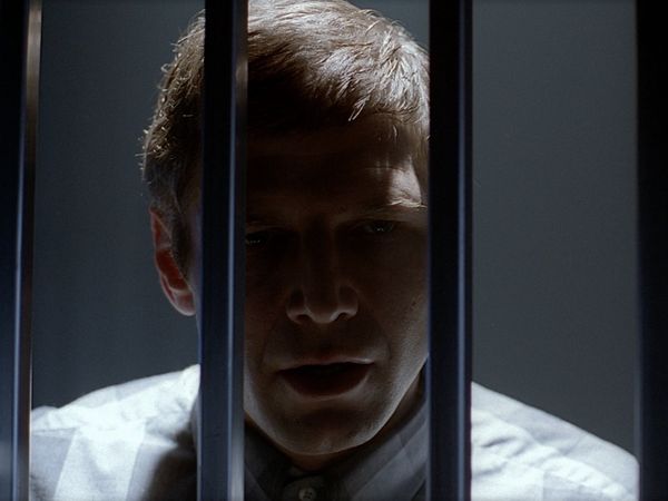 The X-Files - Die Hand Die Verletzt