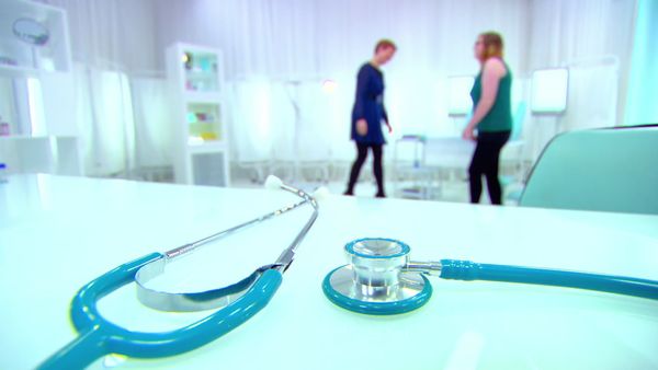Embarrassing Bodies - Sundown