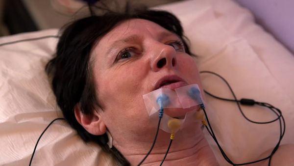 Embarrassing Bodies - Becky, Daryl, Shelly And Nina