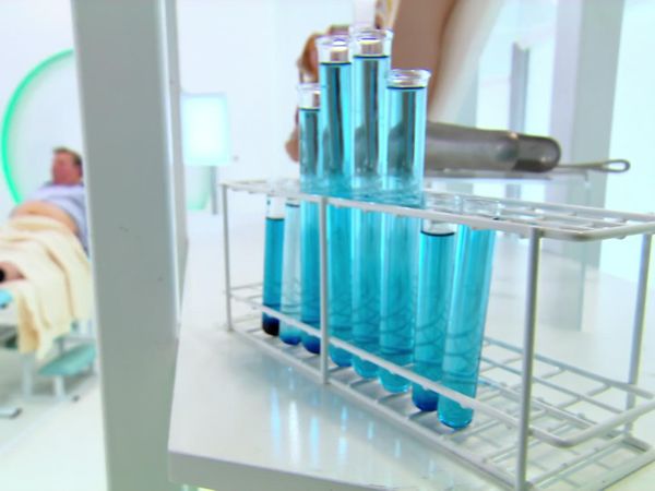 Embarrassing Bodies - Episode Special 3 - Penis